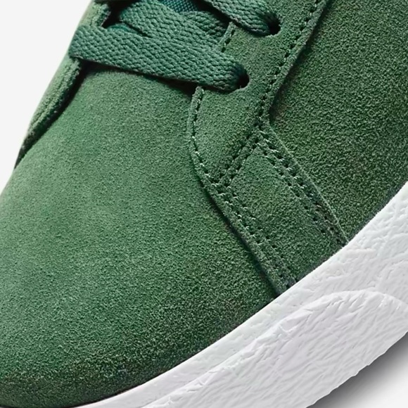 Nike Men’s SB Zoom
Blazer Mid - Picture 4 of 8